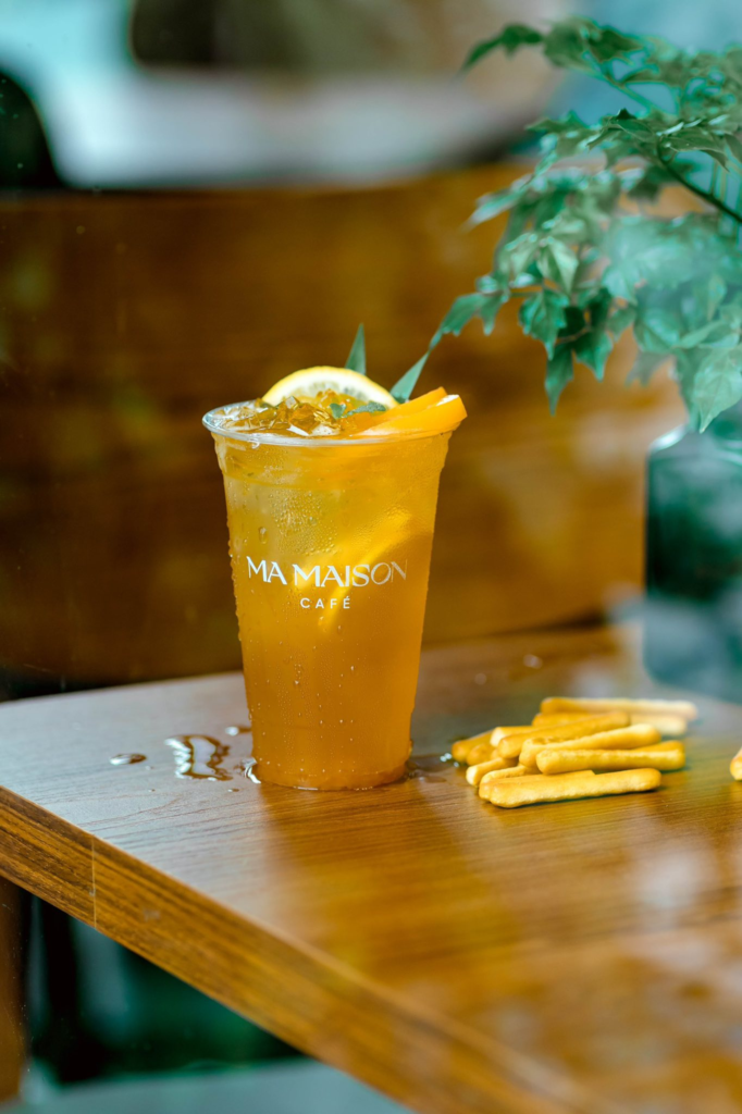 Nước chanh leo ổi kèm bánh quy thơm ngon
