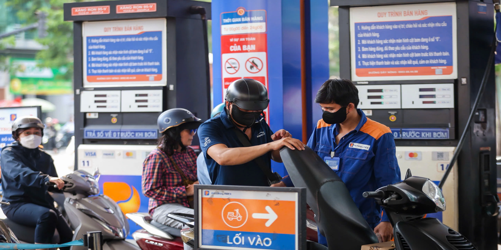 giá xăng tăng kỷ lục