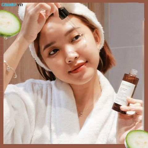 Nỗi lo về mụn và áp lực của thế hệ trẻ hiện đại